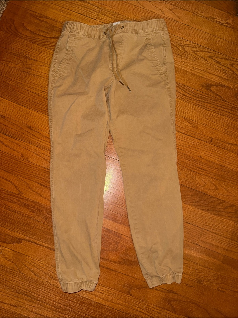 GAP Men Essential Jogger Pants — Tan size small